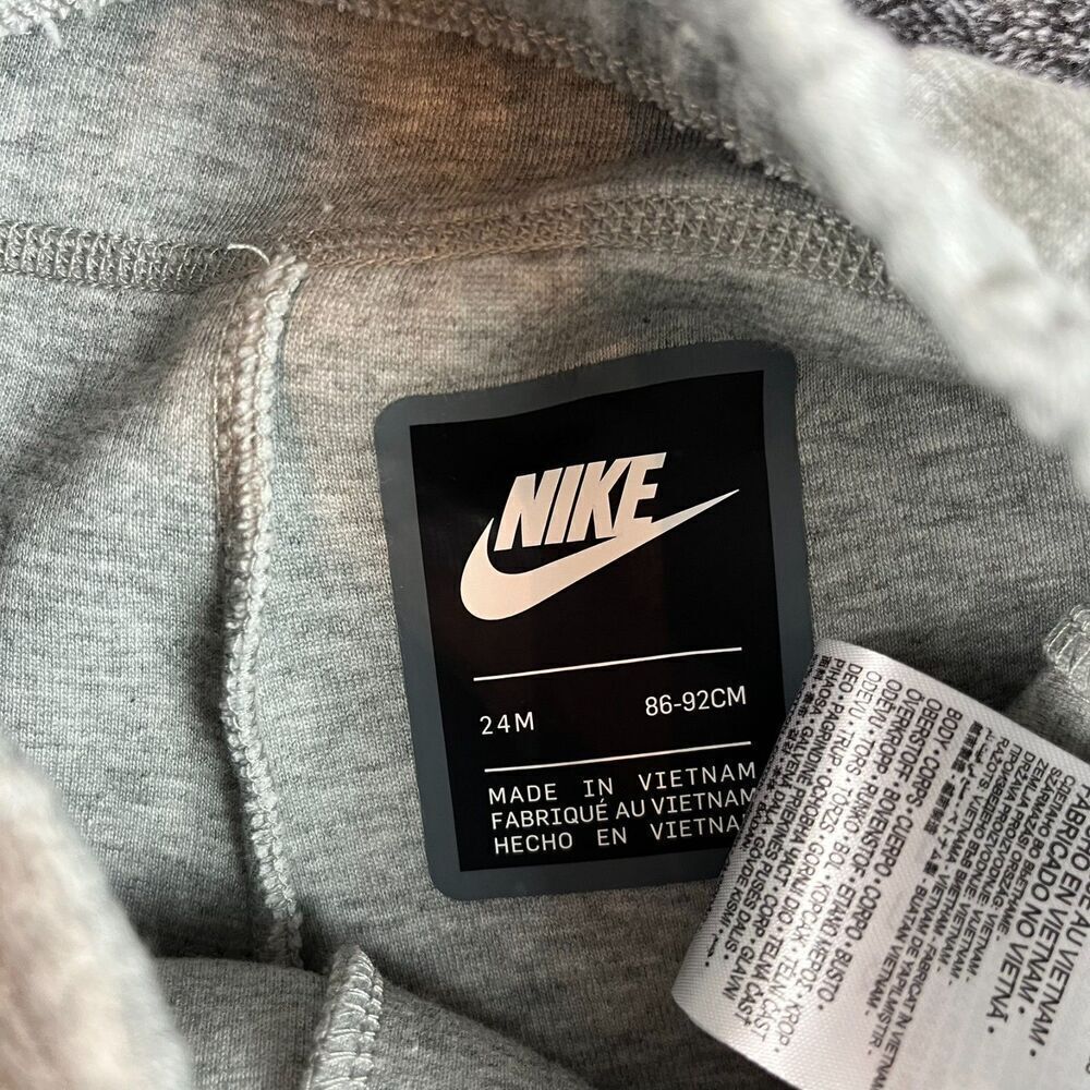 Nike Sportswear Tech Fleece Joggers 24 Month Gray Sweatpants NWT - Picture 4 of 8